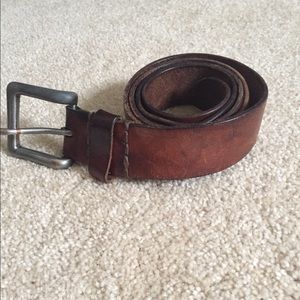 Men’s Abercrombie belt!